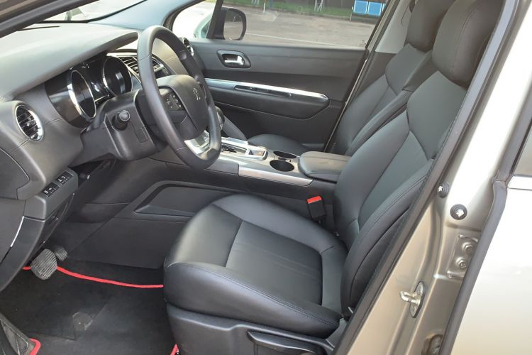 Used Peugeot 3008 2016 2.0L Automatic Classic Edition Left Front Seat
