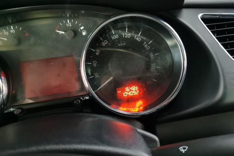 Used Peugeot 3008 2016 1.6THP Automatic Standard Edition Odometer Close Up