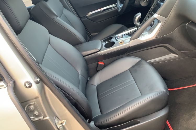 Used Peugeot 3008 2016 2.0L Automatic Classic Edition Right Front Seat