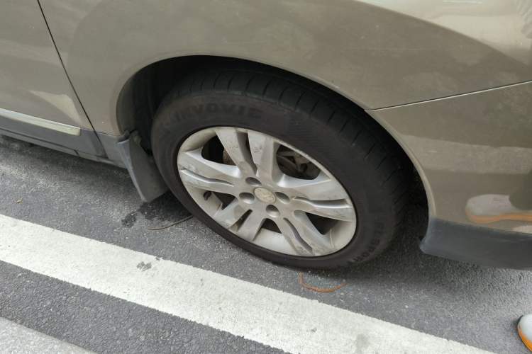 Used Peugeot 3008 2016 1.6THP Automatic Classic Edition Right Front Wheel Hub