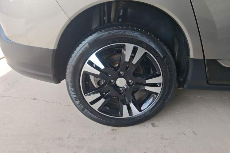 Used Peugeot 3008 2016 2.0L Automatic Classic Edition Right Rear Wheel Hub