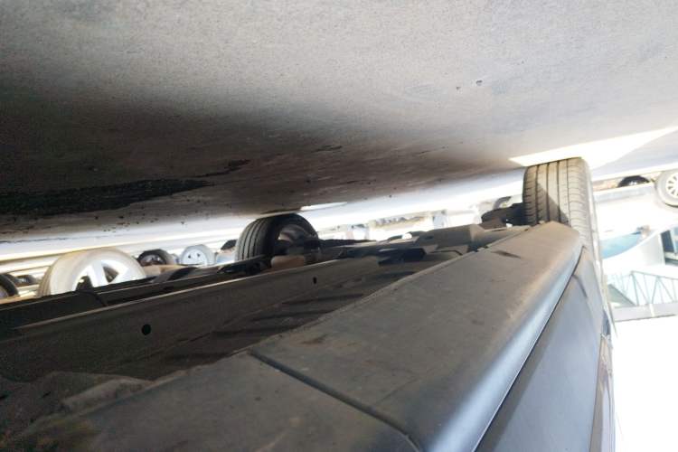 Used Peugeot 3008 2016 1.6THP Automatic Classic Edition Right Side Sill
