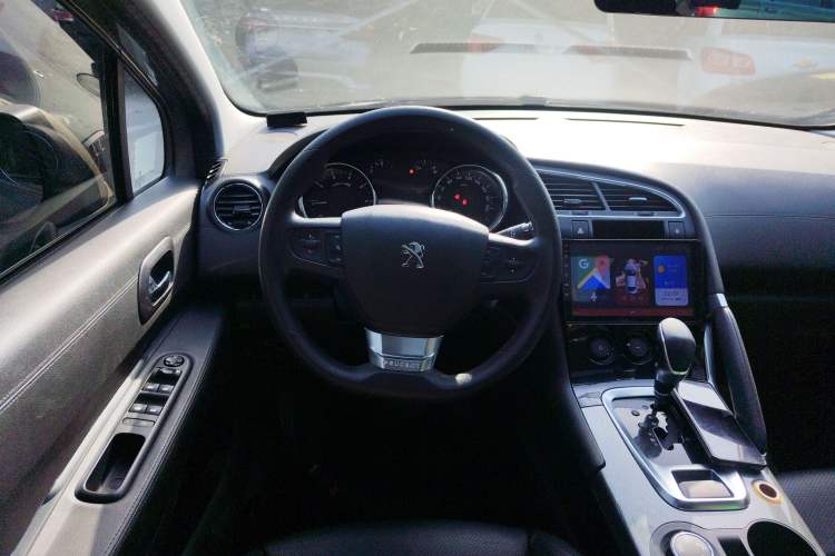Used Peugeot 3008 2016 1.6THP Automatic Classic Edition Steering Wheel