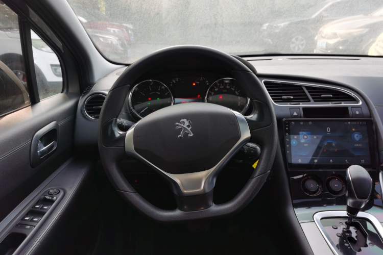 Used Peugeot 3008 2016 2.0L Automatic Standard Edition Steering Wheel