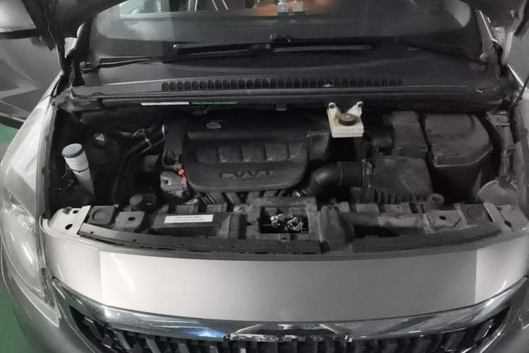 Used Peugeot 3008 2016 2.0L Automatic Standard Edition Engine Bay