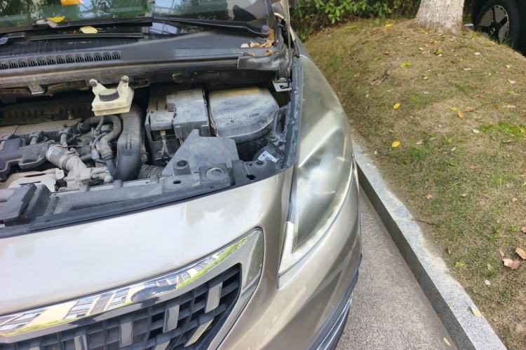 Used Peugeot 3008 2016 1.6THP Automatic Prestige Edition Engine Bay Left
