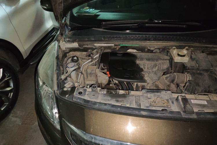Used Peugeot 3008 2016 2.0L Automatic Classic Edition Engine Bay Right