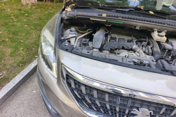 Used Peugeot 3008 2016 1.6THP Automatic Prestige Edition Engine Bay Right