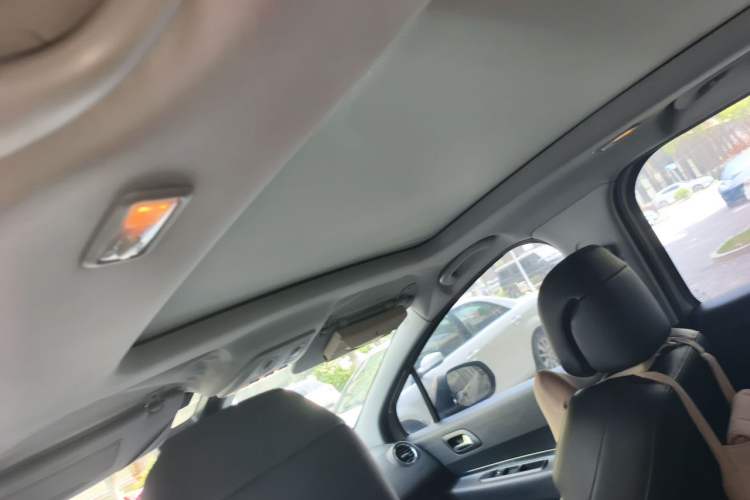 Used Peugeot 3008 2016 1.6THP Automatic Prestige Edition Headliner