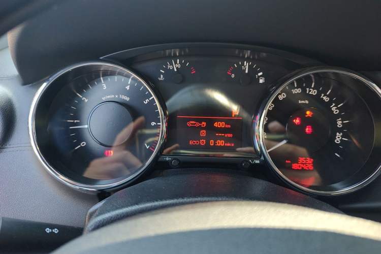 Used Peugeot 3008 2016 1.6THP Automatic Standard Edition Instrument Cluster