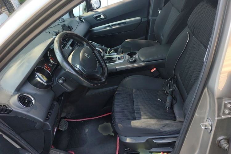 Used Peugeot 3008 2016 1.6THP Automatic Standard Edition Left Front Seat