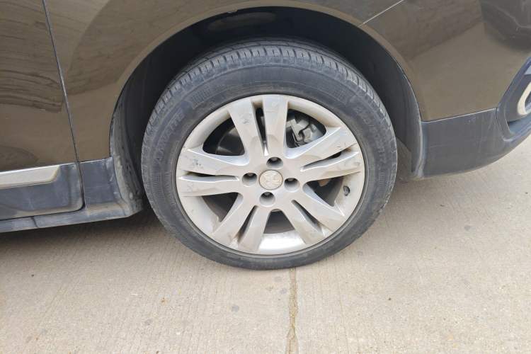 Used Peugeot 3008 2016 2.0L Manual Classic Edition Right Front Wheel Hub