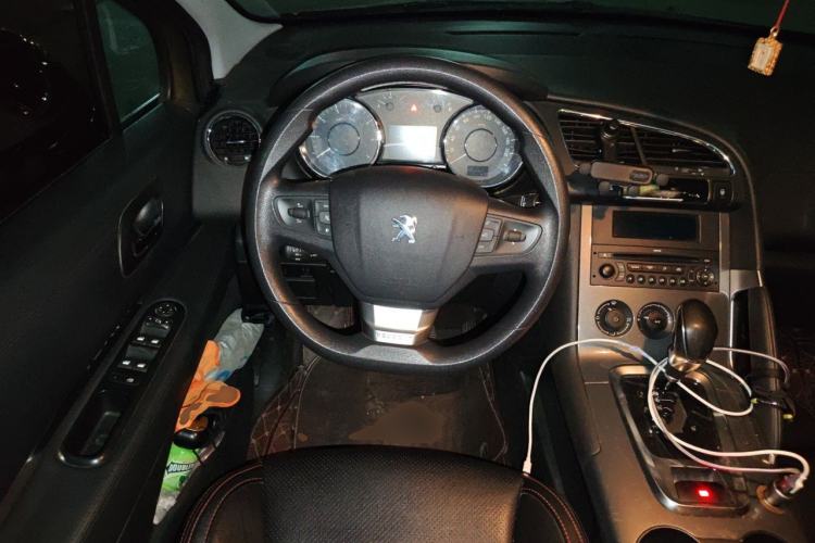 Used Peugeot 3008 2016 2.0L Automatic Classic Edition Steering Wheel