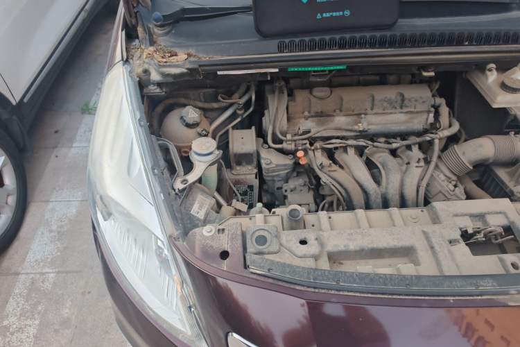 Used Peugeot 3008 2016 2.0L Automatic Trend Edition Engine Bay Right