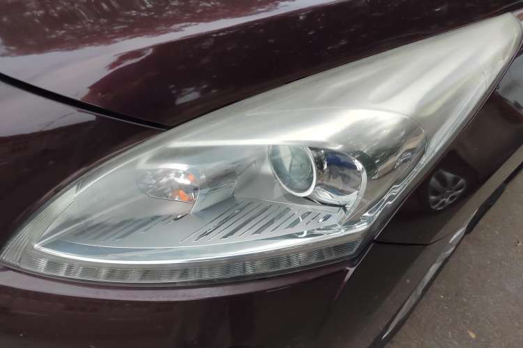 Used Peugeot 3008 2016 1.6THP Automatic Classic Edition Left Front Headlight
