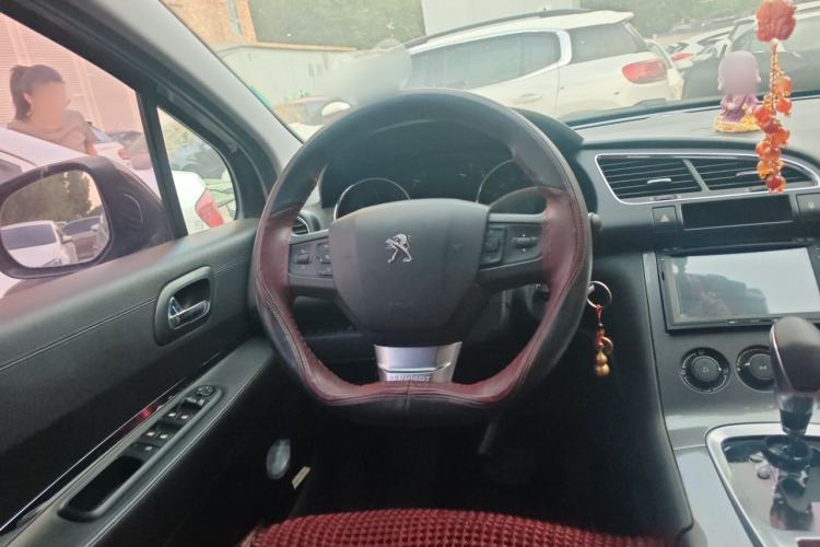 Used Peugeot 3008 2016 2.0L Automatic Trend Edition Steering Wheel