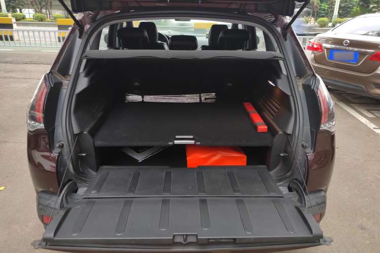 Used Peugeot 3008 2016 1.6THP Automatic Classic Edition Trunk