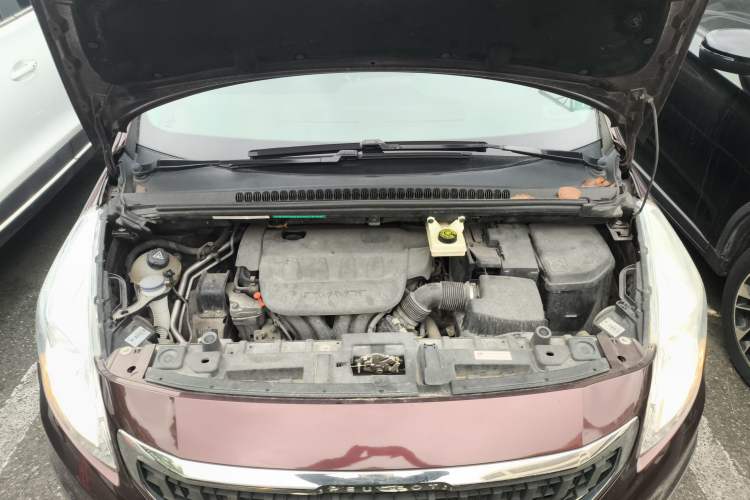 Used Peugeot 3008 2016 2.0L Automatic Classic Edition Engine Bay