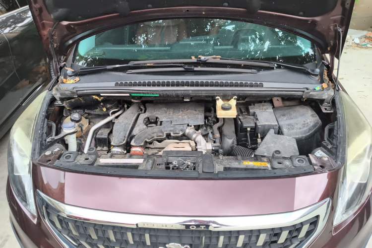 Used Peugeot 3008 2016 1.6THP Automatic Prestige Edition Engine Bay