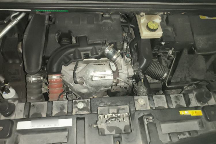 Used Peugeot 3008 2016 1.6THP Automatic Classic Edition Engine Bay