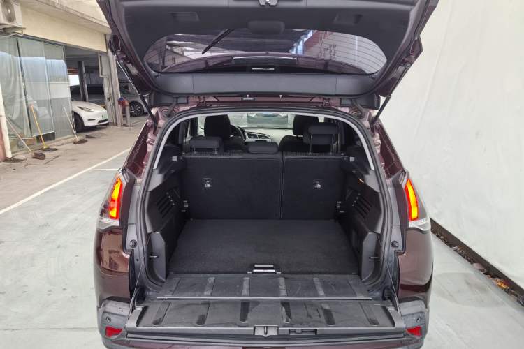 Used Peugeot 3008 2016 2.0L Automatic Classic Edition Exterior 14