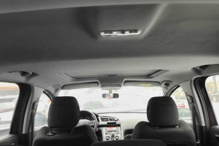 Used Peugeot 3008 2016 2.0L Automatic Classic Edition Headliner