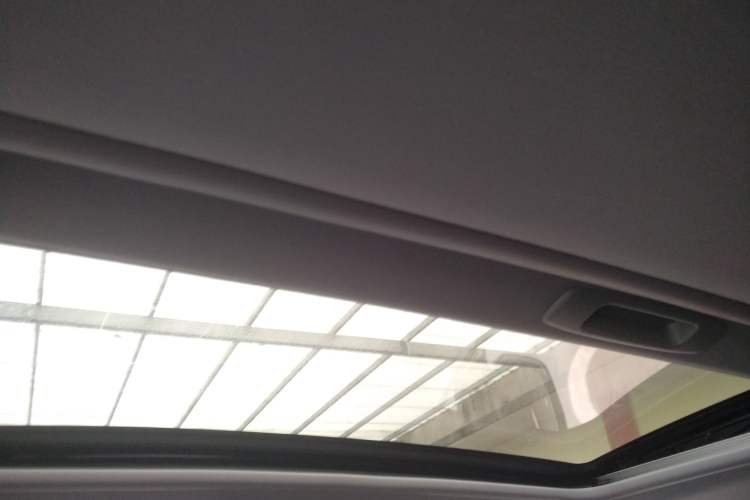 Used Peugeot 3008 2016 2.0L Automatic Classic Edition Headliner