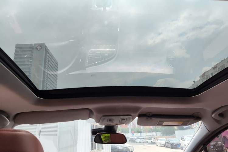 Used Peugeot 3008 2016 1.6THP Automatic Prestige Edition Headliner