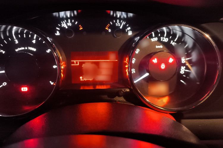 Used Peugeot 3008 2016 2.0L Automatic Trend Edition Instrument Cluster