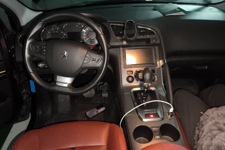 Used Peugeot 3008 2016 2.0L Automatic Trend Edition Interior 2
