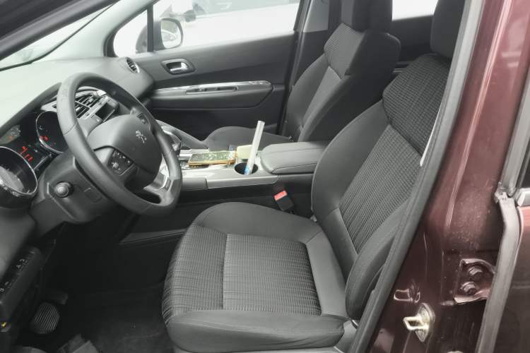 Used Peugeot 3008 2016 2.0L Automatic Classic Edition Left Front Seat