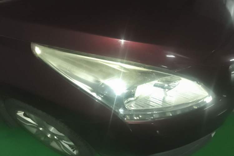 Used Peugeot 3008 2016 1.6THP Automatic Classic Edition Right Front Headlight