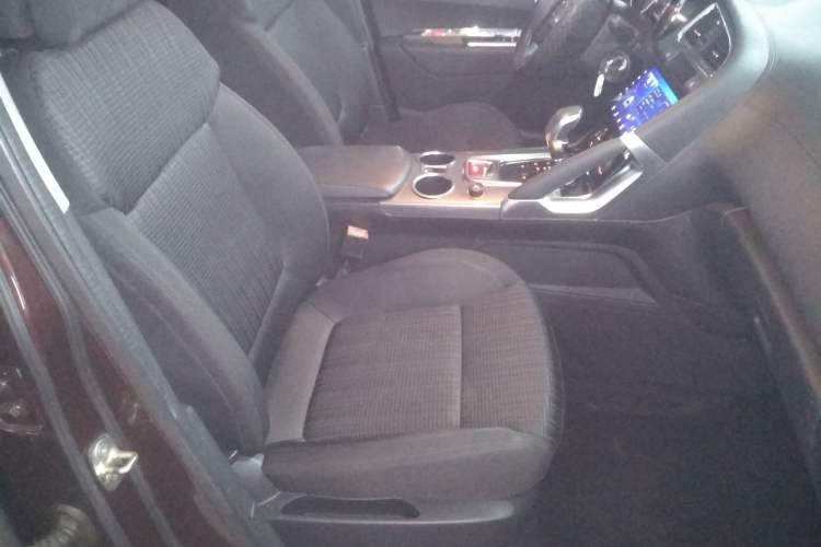 Used Peugeot 3008 2016 2.0L Automatic Classic Edition Right Front Seat
