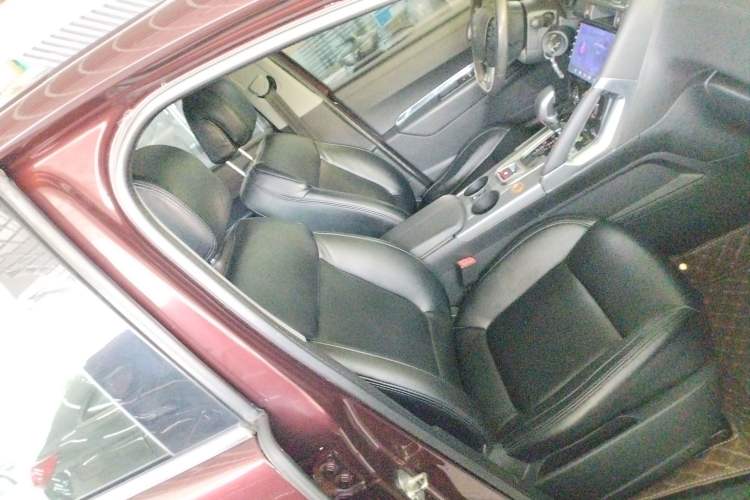 Used Peugeot 3008 2016 2.0L Automatic Classic Edition Right Front Seat