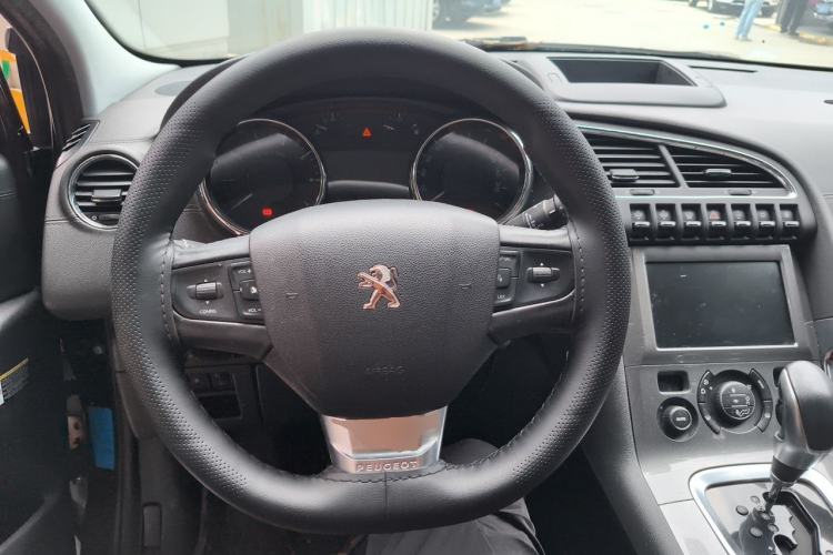 Used Peugeot 3008 2016 1.6THP Automatic Prestige Edition Steering Wheel