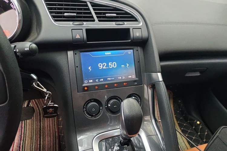 Used Peugeot 3008 2016 2.0L Automatic Standard Edition Audio And AC Panel