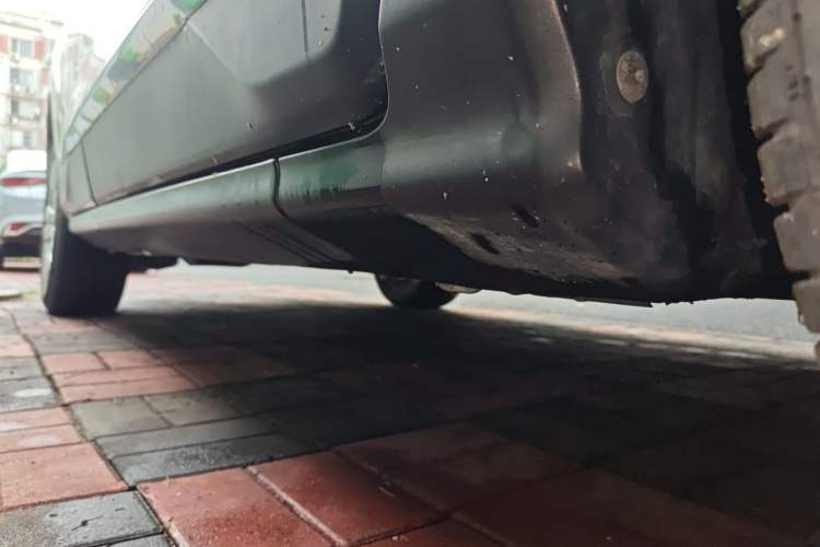 Used Peugeot 3008 2016 2.0L Automatic Standard Edition Chassis Front Right