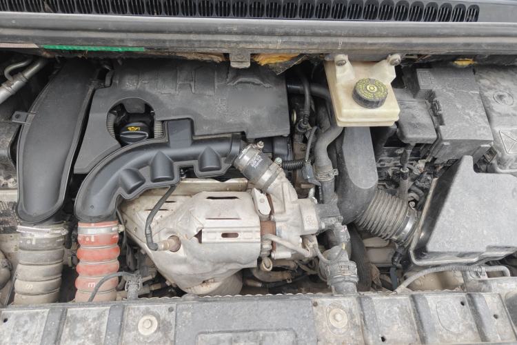 Used Peugeot 3008 2016 1.6THP Automatic Trend Edition Engine Bay