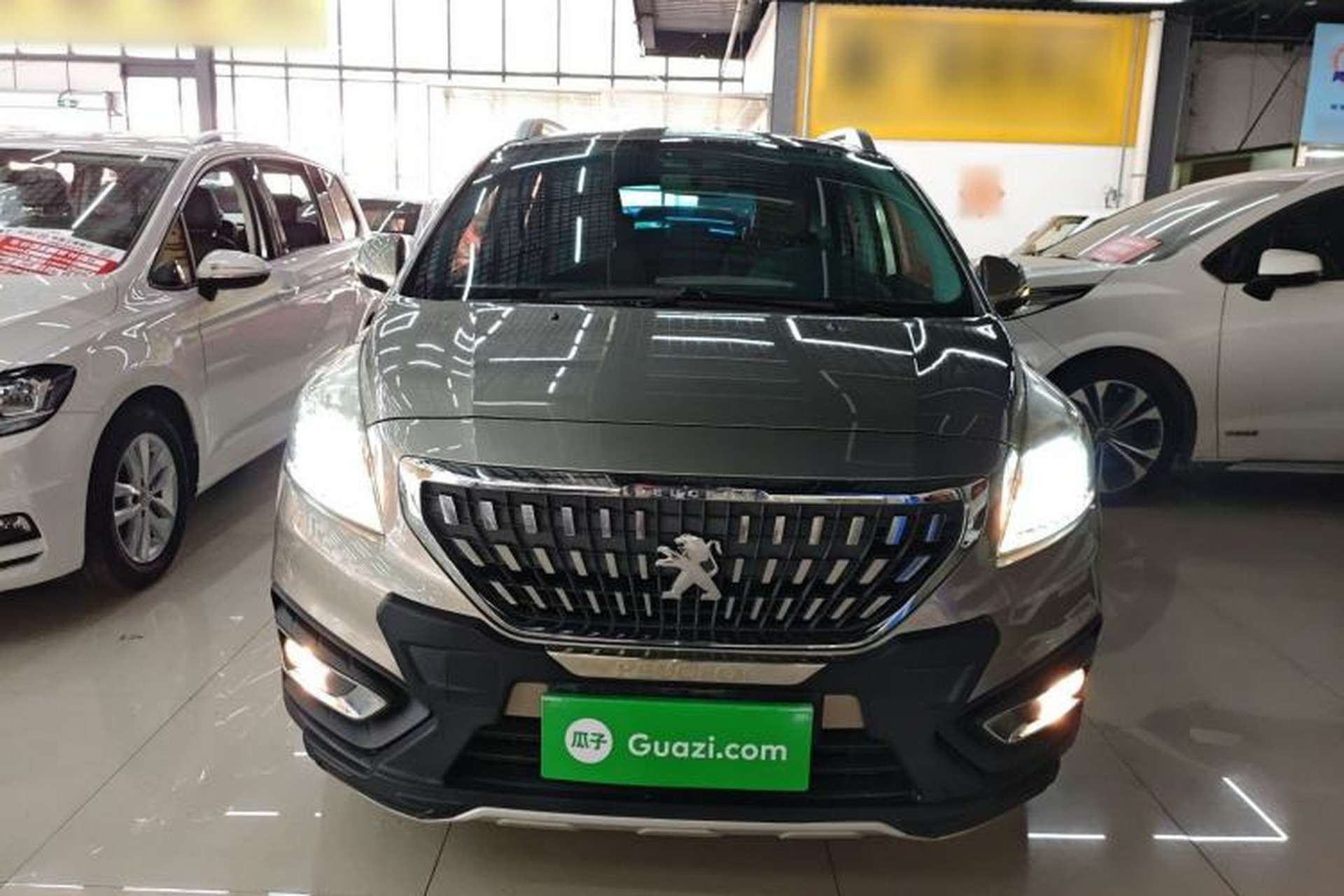 Used Peugeot 3008 2016 2.0L Automatic Standard Edition Front