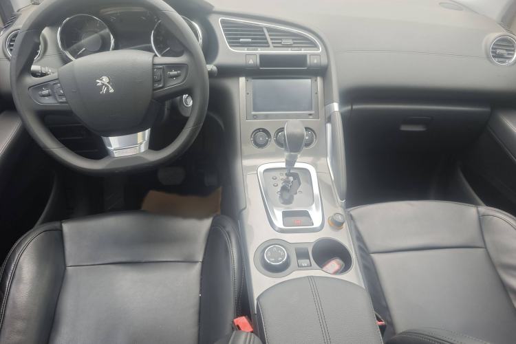 Used Peugeot 3008 2016 1.6THP Automatic Classic Edition Gear Lever