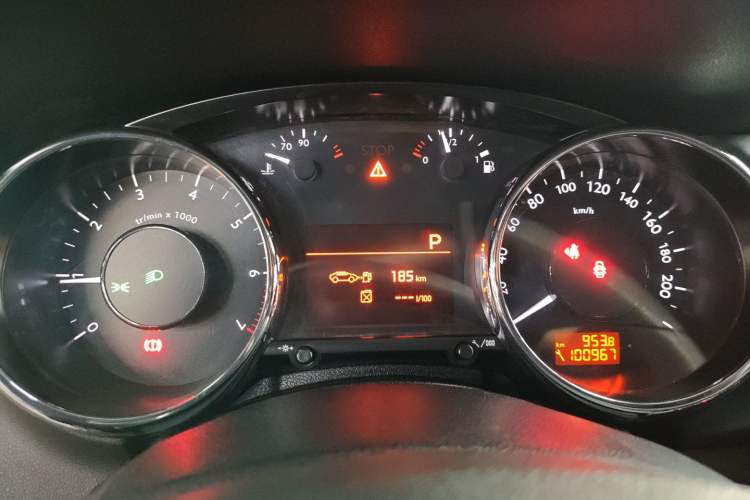 Used Peugeot 3008 2016 2.0L Automatic Standard Edition Instrument Cluster