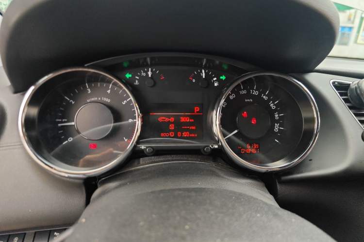Used Peugeot 3008 2016 1.6THP Automatic Classic Edition Instrument Cluster