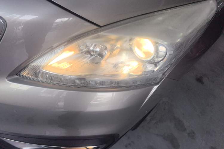 Used Peugeot 3008 2016 2.0L Automatic Classic Edition Left Front Headlight