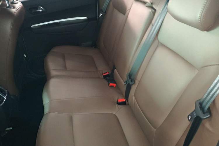Used Peugeot 3008 2016 2.0L Automatic Standard Edition Left Rear Seat