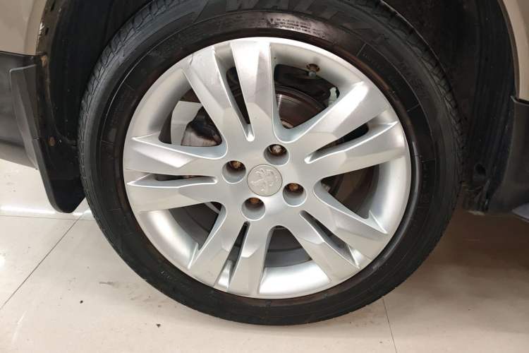 Used Peugeot 3008 2016 2.0L Automatic Standard Edition Right Rear Wheel Hub