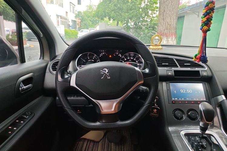 Used Peugeot 3008 2016 2.0L Automatic Standard Edition Steering Wheel