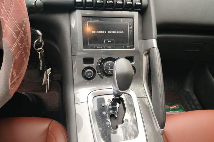 Used Peugeot 3008 2016 1.6THP Automatic Prestige Edition Audio And AC Panel