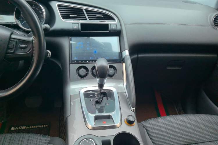 Used Peugeot 3008 2016 1.6THP Automatic Classic Edition Audio And AC Panel