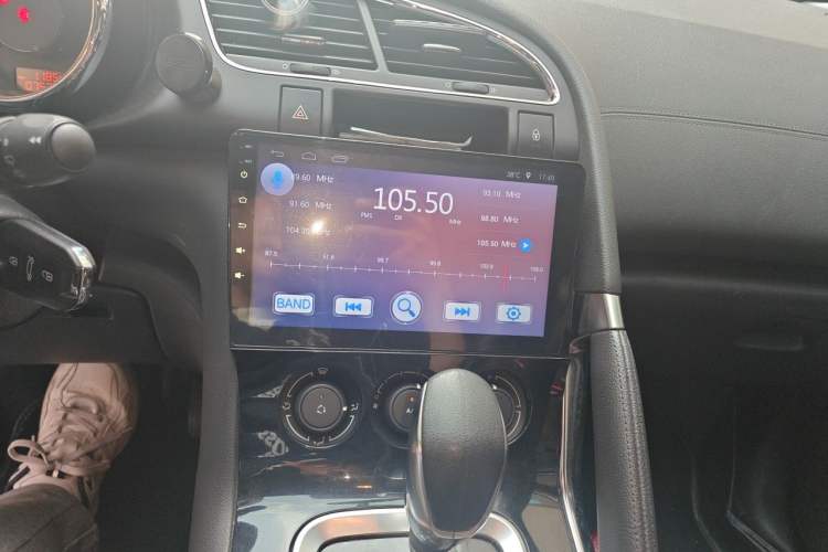 Used Peugeot 3008 2016 1.6THP Automatic Classic Edition Audio And AC Panel