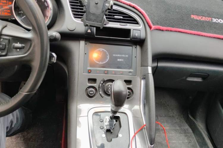 Used Peugeot 3008 2016 1.6THP Automatic Trend Edition Audio And AC Panel